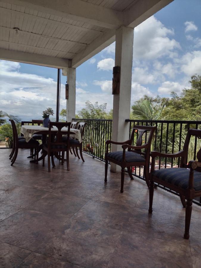Finca Exclusiva: Eco-Retreat for Families and Friends Alban  Exterior photo